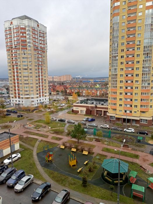 3-комн. квартира, 75.7 кв.м.