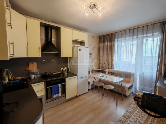 1-комн. квартира, 39.3 кв.м.