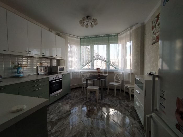 3-комн. квартира, 76 кв.м.